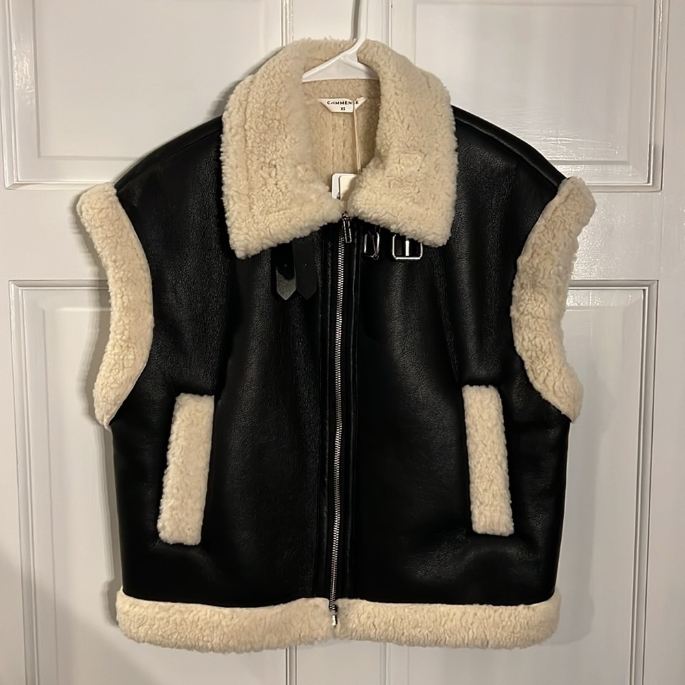 New Womens Sherpa Lined PU Leather Vest
Jacket Fall Winter Zip Up Sleeveless XS
